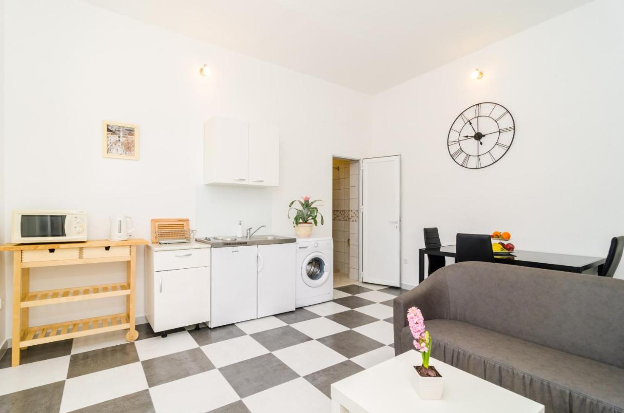 Apartment Amabilis Mlini Exterior photo